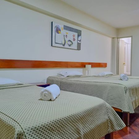 Hostal Solari Trujillo Zewnętrze zdjęcie