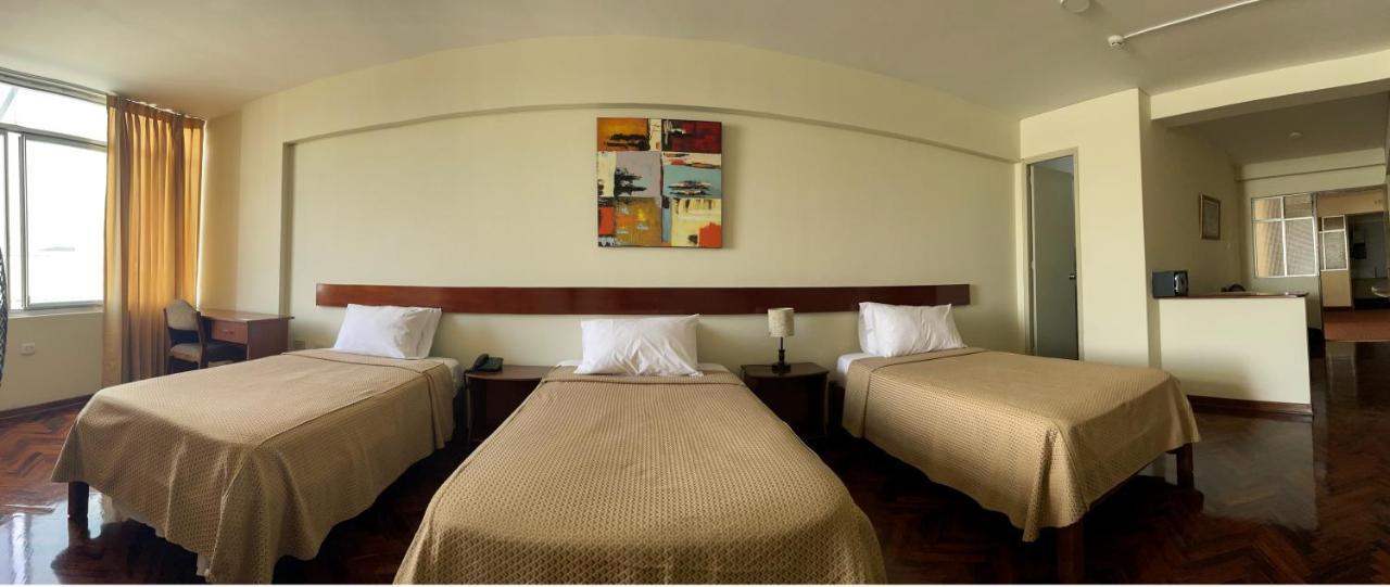 Hostal Solari Trujillo Zewnętrze zdjęcie