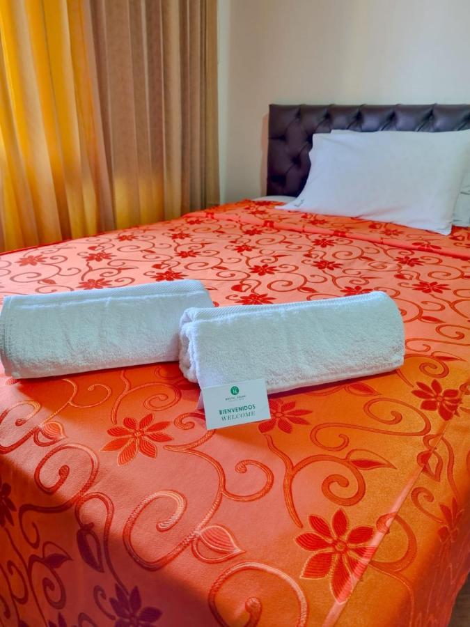Hostal Solari Trujillo Zewnętrze zdjęcie